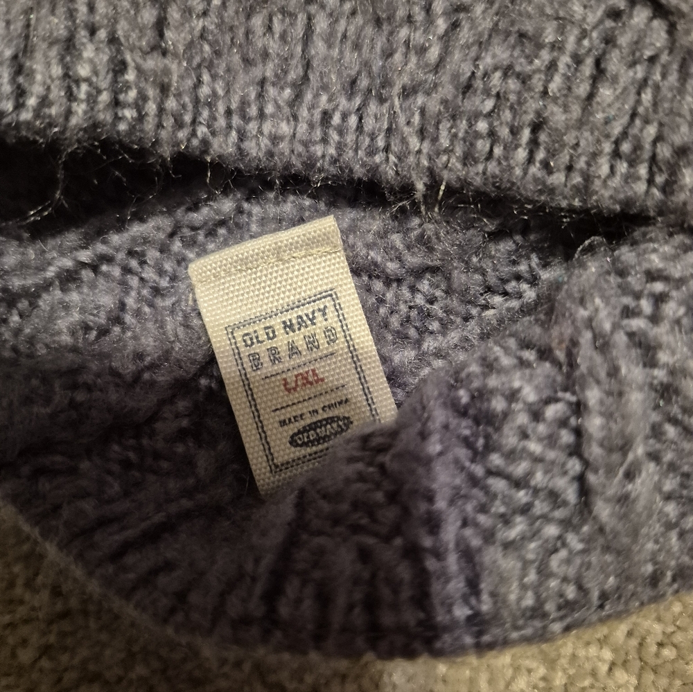 ❤️🔥Old Navy Brand L/XL Soft Gray Knit Womens Beanie Hat - Picture 4 of 5